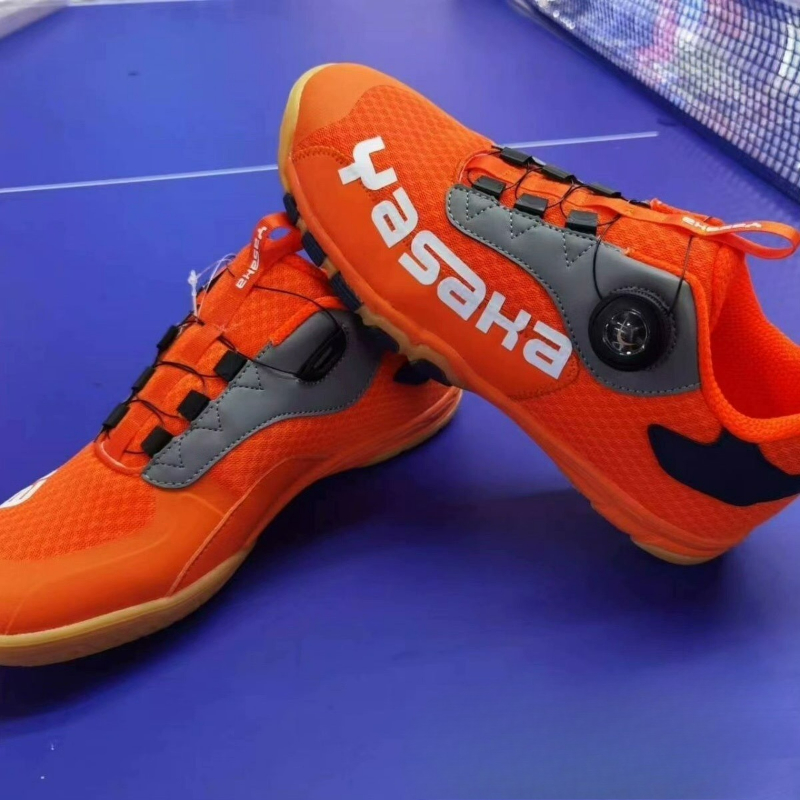 Scarpe da Tennis da Tavolo 202 - Badminton Shoes Men recensione e prezzo
